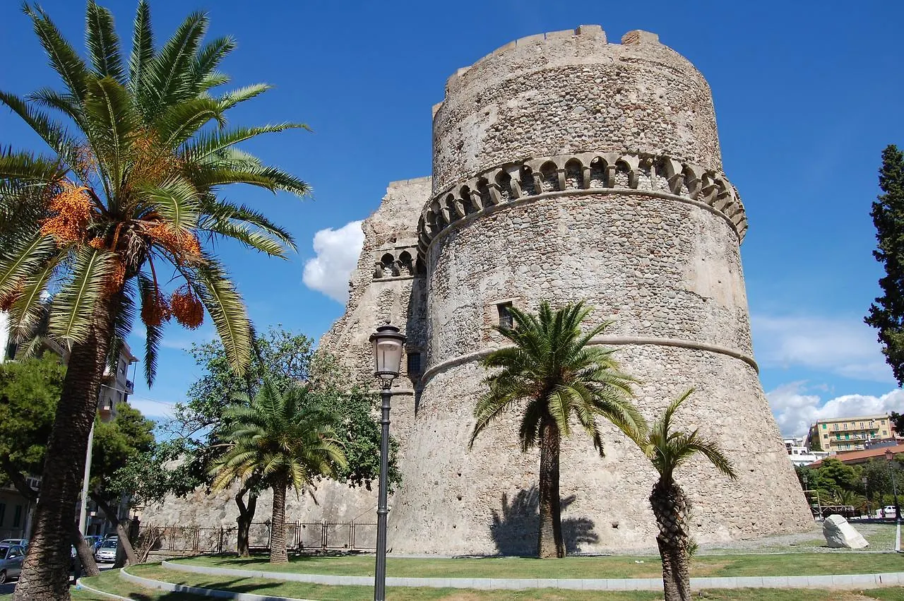 Deluxe B&B Centrocitta Reggio Calabria 3*,  Italia